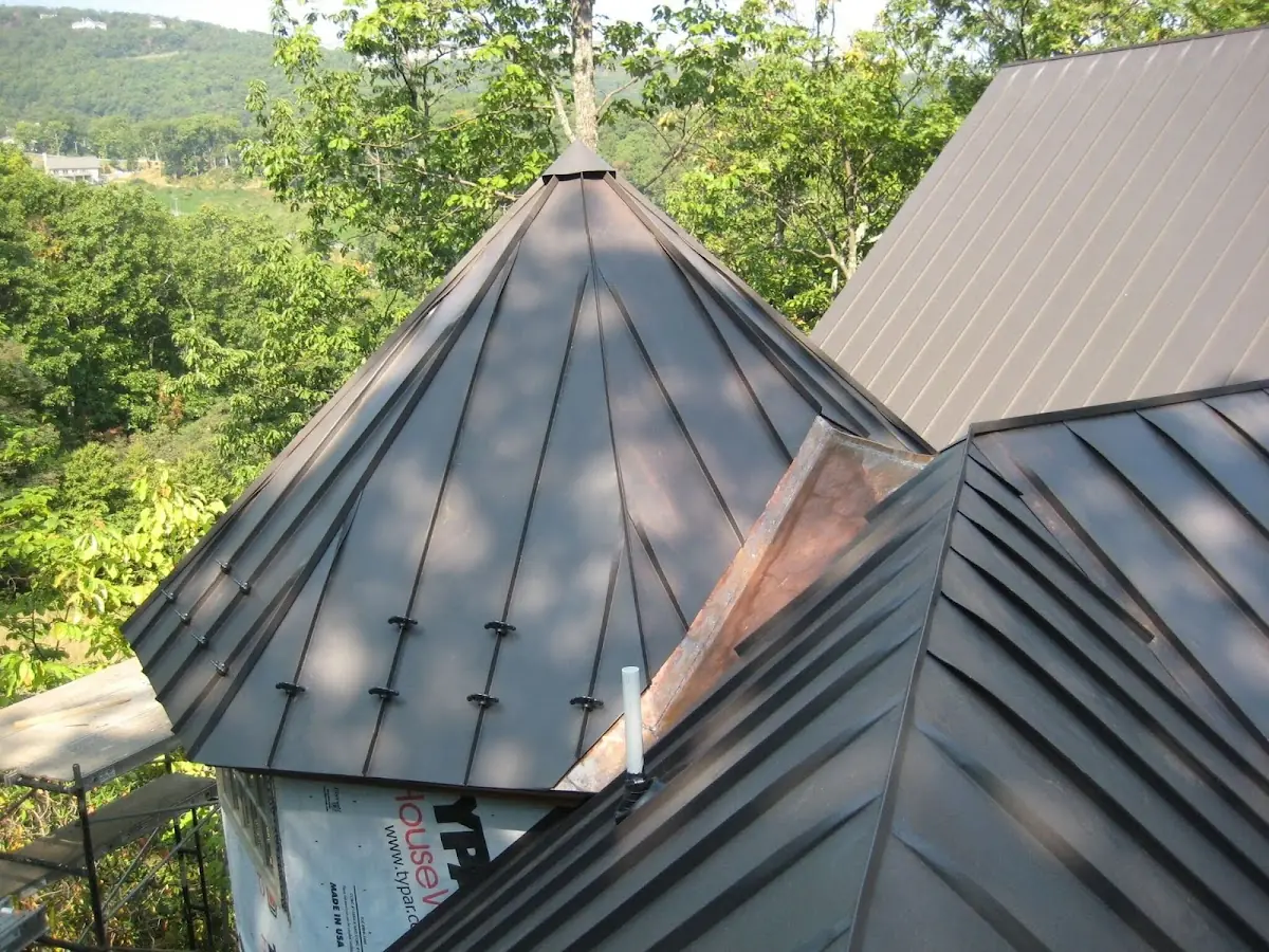 Professional Gutter Cleaning by Craftsman Roofing in Hammond